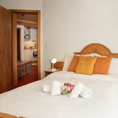 Abendrot Apartments-15 By Interhome شقة جريندلوالد